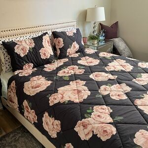 The Emily & Meritt Bed of Roses Comforter, Full/Queen, Black/Blush